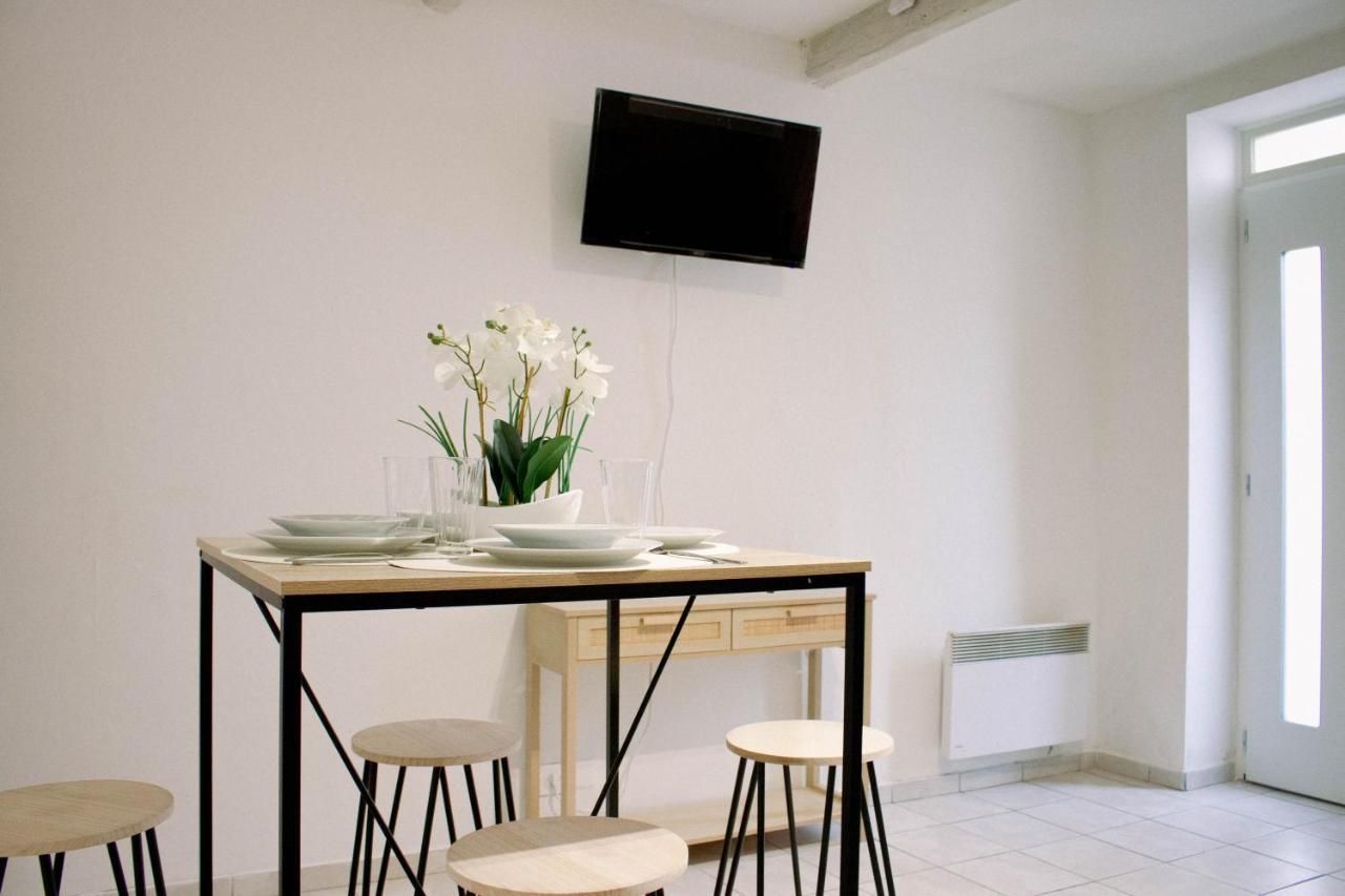 Superbe Appartement 32M2 Quartier Calme 800M Des Arenes Nimes Exterior photo